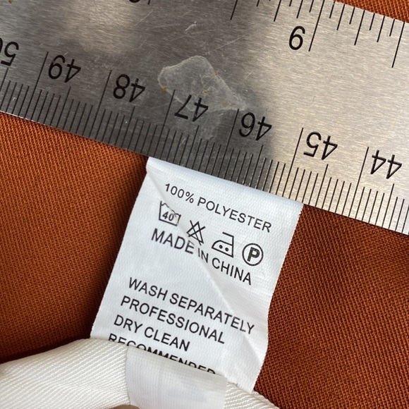 SHEIN Two-Piece Crop Top and Pants - Picture 3 of 8